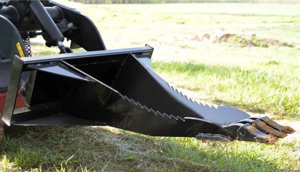 Loflin Fabrication Compact Tractor Stump Bucket